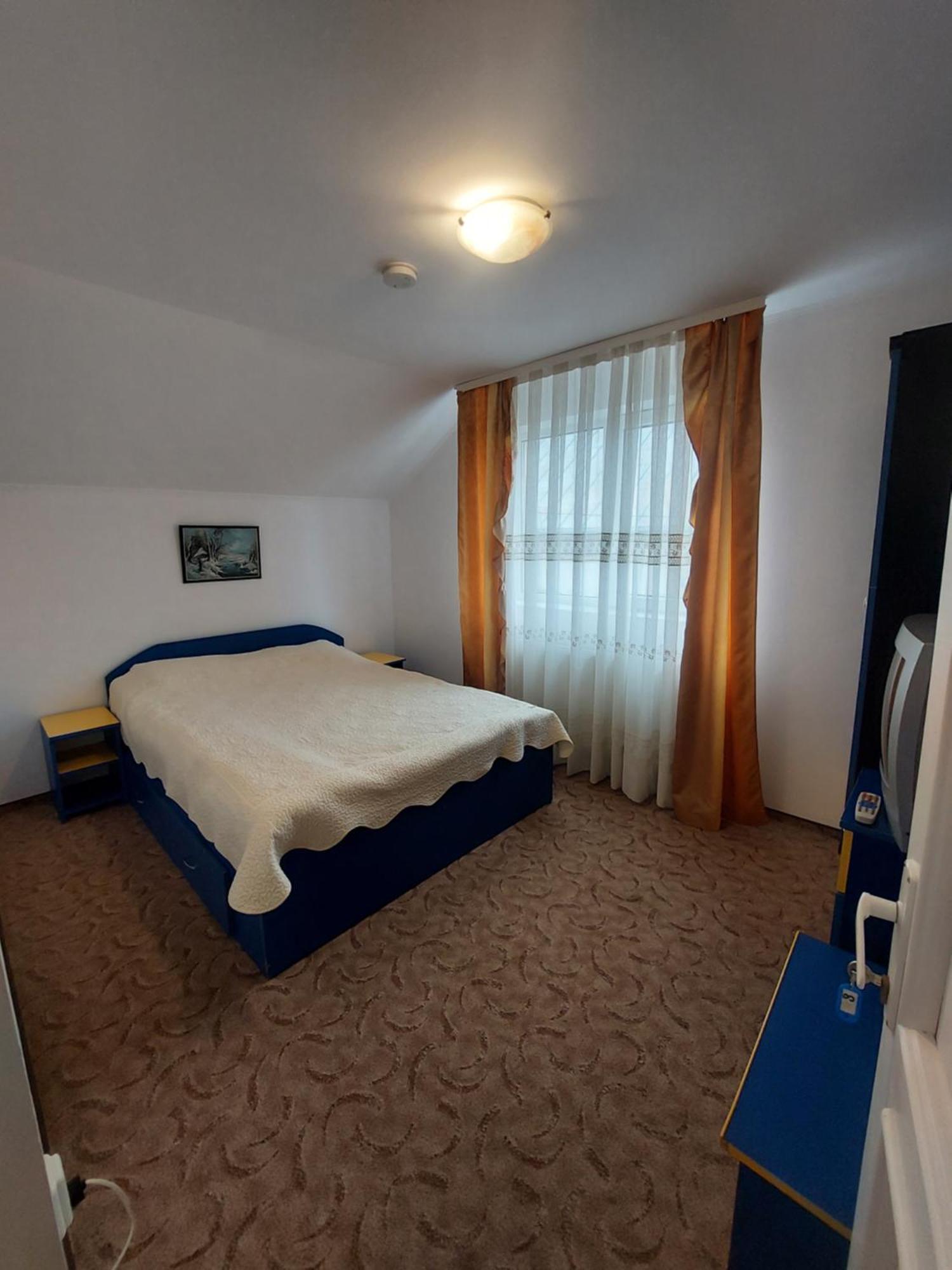 Steaua Nordului Hotel Targu Neamt Exterior foto